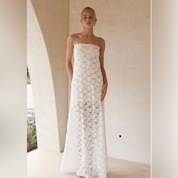 Runaway Kinera Lace Maxi Dress